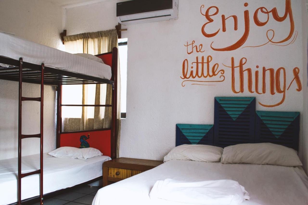Kukulcan Hostel & Friends แคนคูน ภายนอก รูปภาพ